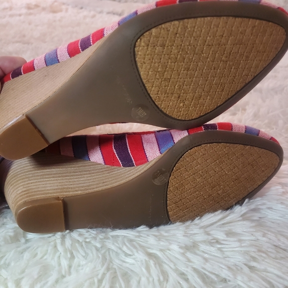 Soul Society Colorful Striped Wedge Size 7 - Picture 11 of 11